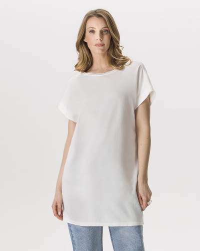 T-shirt donna lunga e ampia,con scollatura a v dietro
